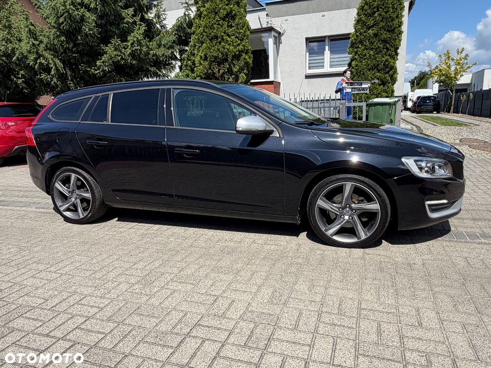 Volvo V60 D3 Momentum - 2