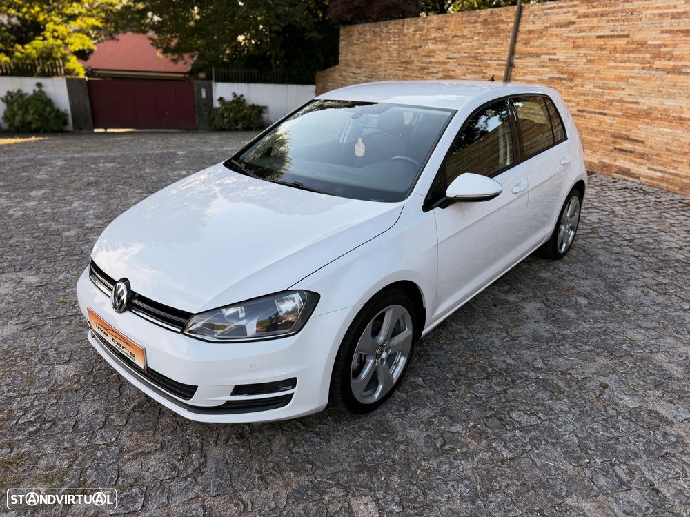 VW Golf 1.6 TDi DPF Highline - 6