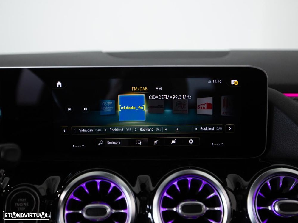 Mercedes-Benz GLA 250 7G-DCT AMG Line - 23