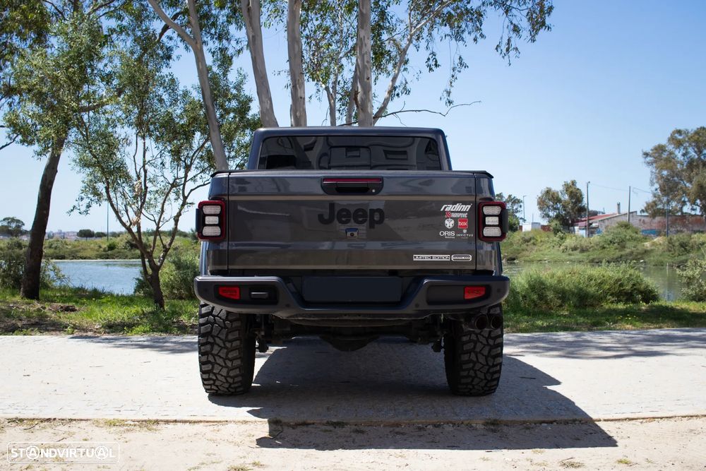 Jeep Gladiator 3.0 CRD Overland AT8 - 12