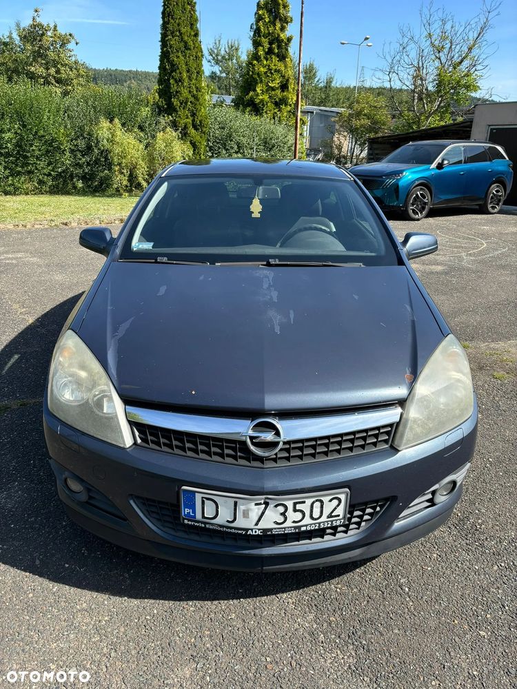 Opel Astra GTC 1.6 - 2