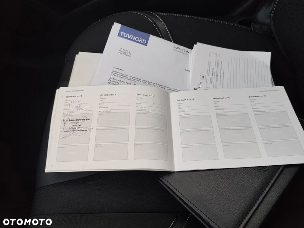 Volvo V40 D2 Summum - 29