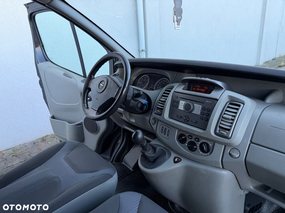 Opel Vivaro LONG - 23