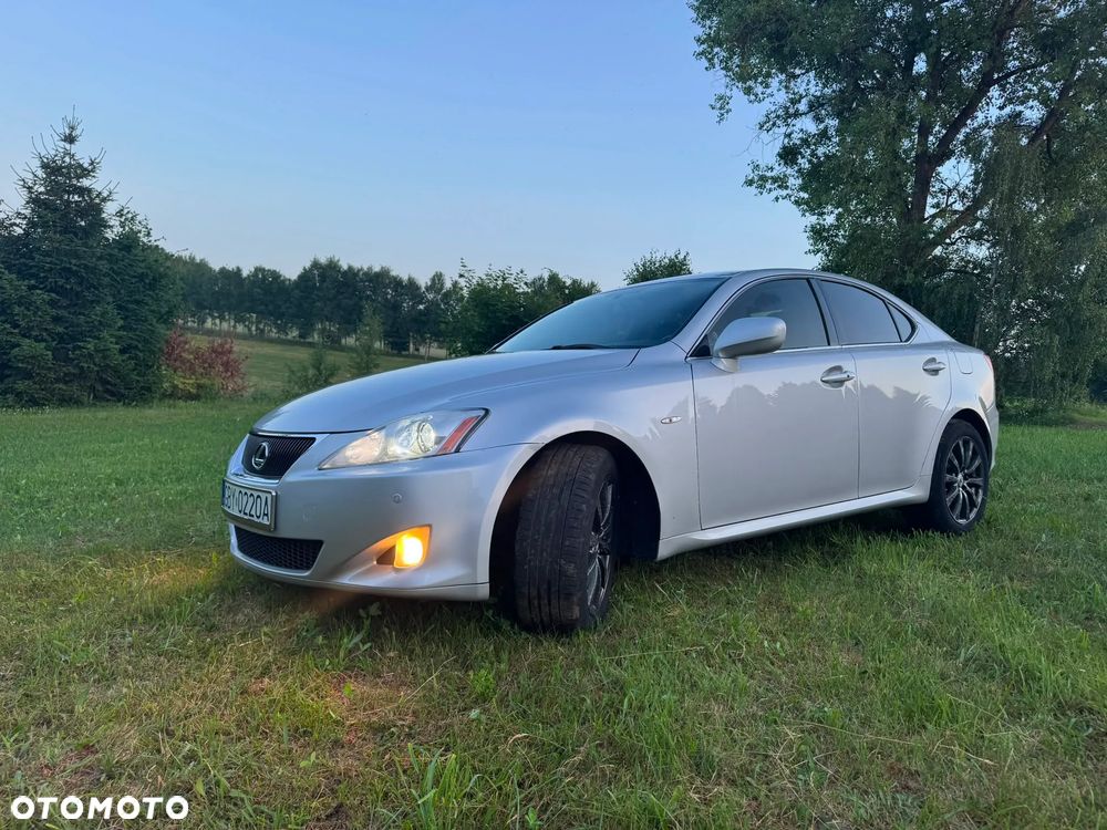 Lexus IS 220 D Prestige - 12
