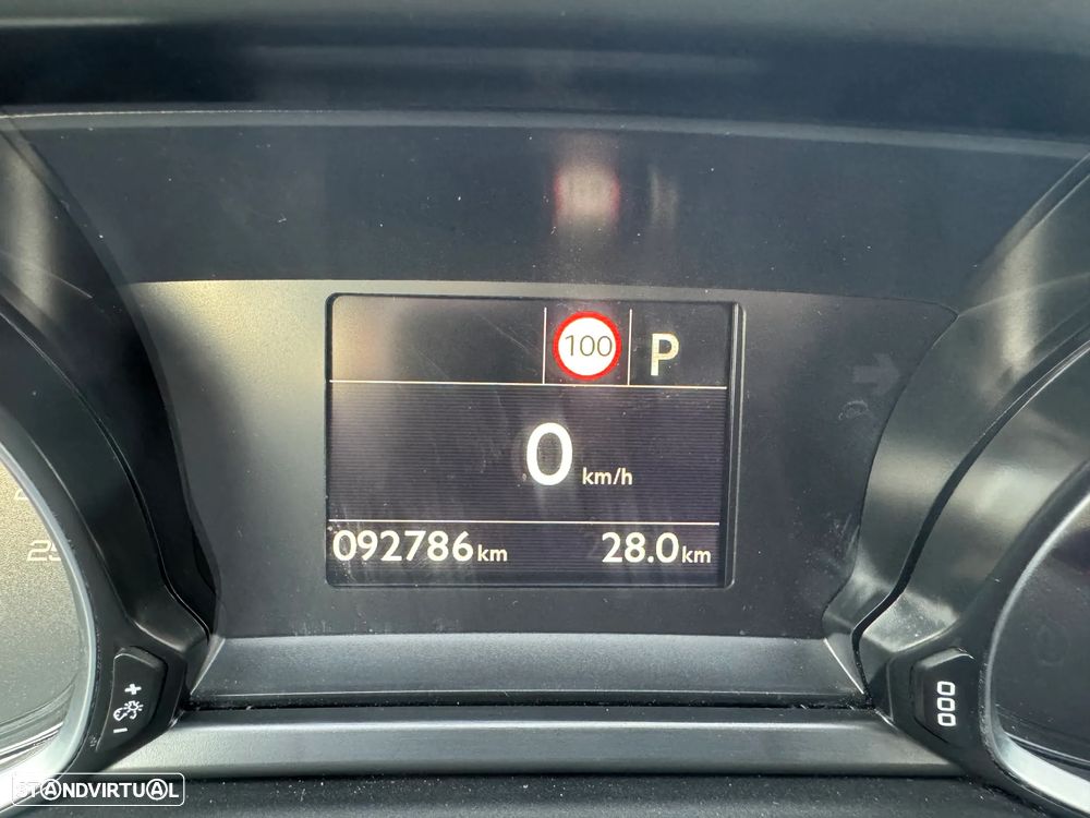 Peugeot 308 PureTech 130 EAT6 Stop & Start GT-Line Edition - 28