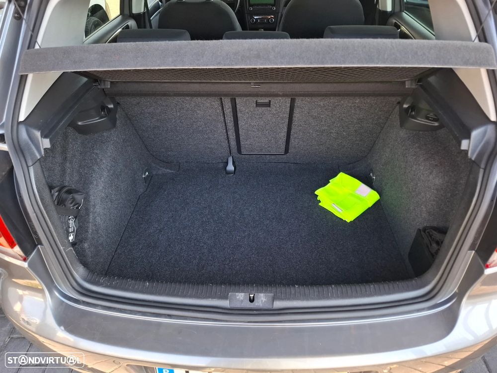 VW Golf 2.0 TDi Confortline - 15