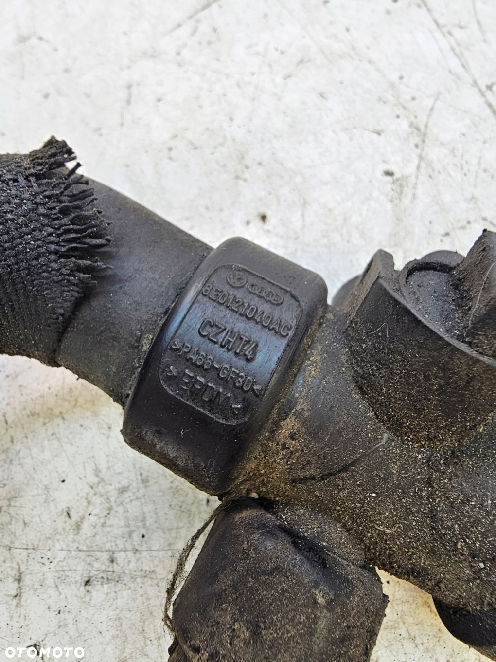 WĄŻ RURKA WODY KRÓCIEC AUDI A4 B7 A6 8E0121049AC - 4