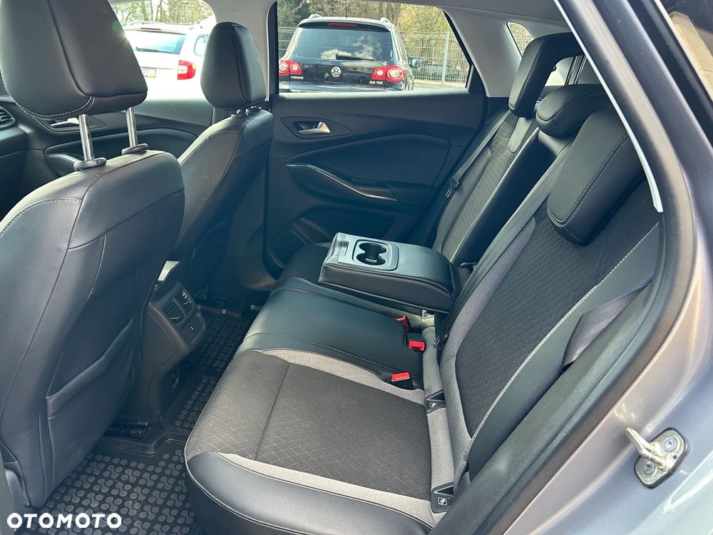 Opel Grandland X 1.6 T Elegance S&S - 16