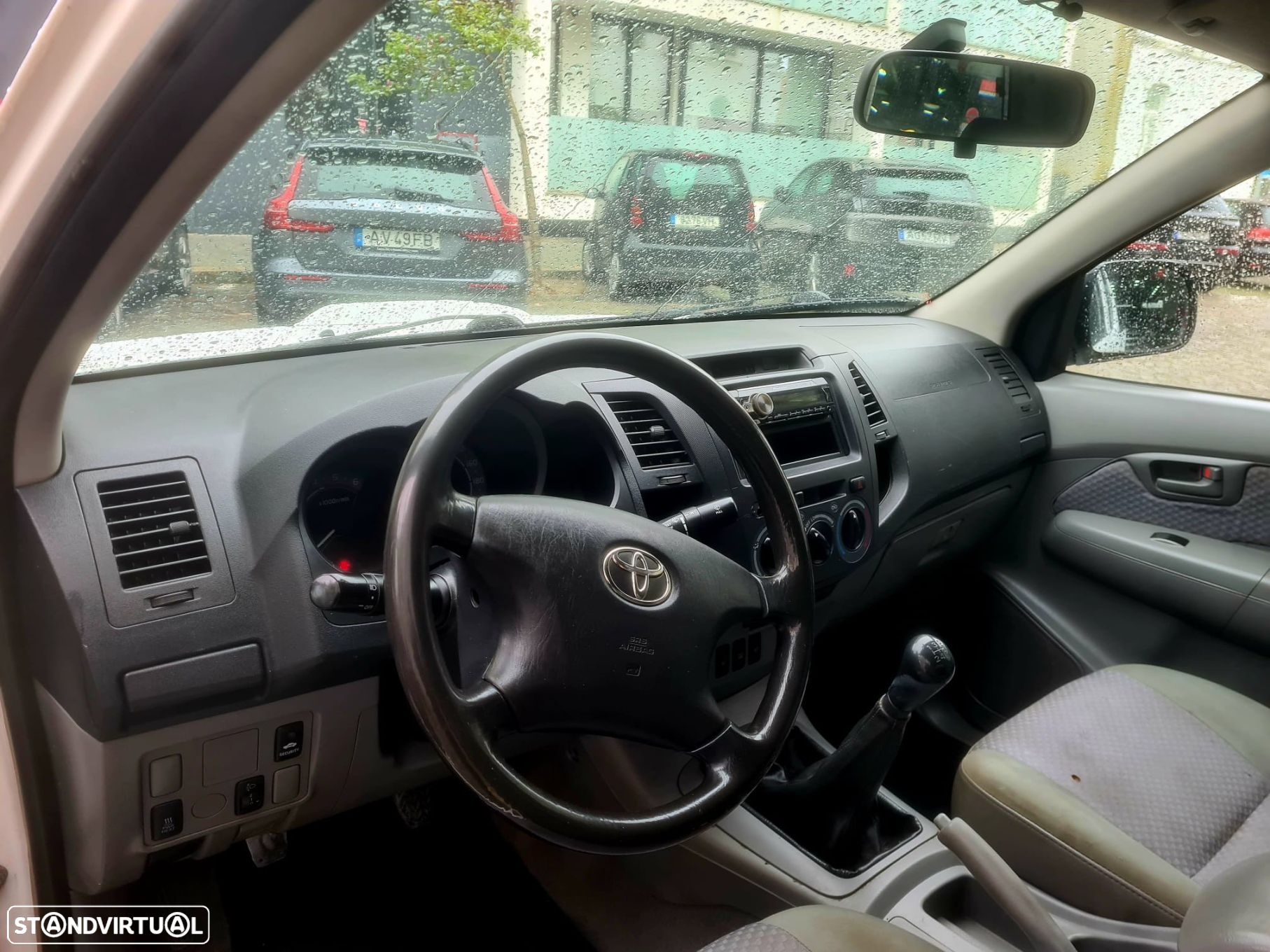 Toyota Hilux 2.5 D-4D CE - 18