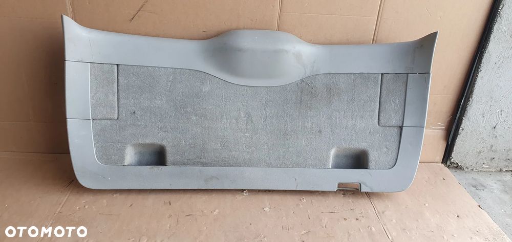 Tapicerka osłona klapy bagażnika VW Touareg 7L6867605 7L0863291A - 5