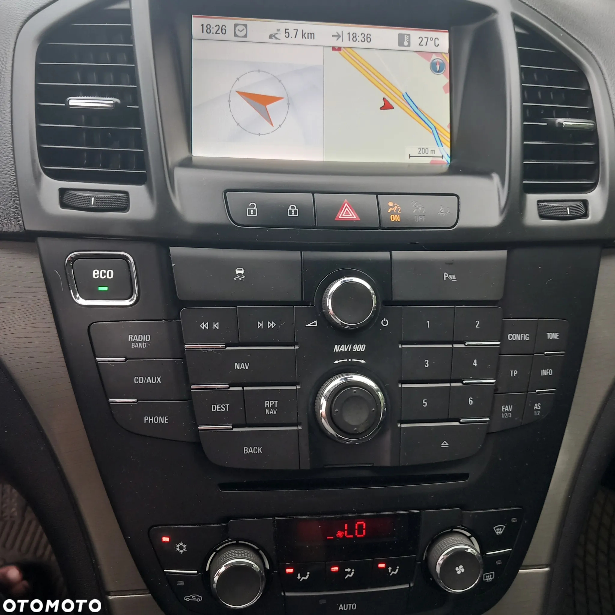 Opel Insignia - 10