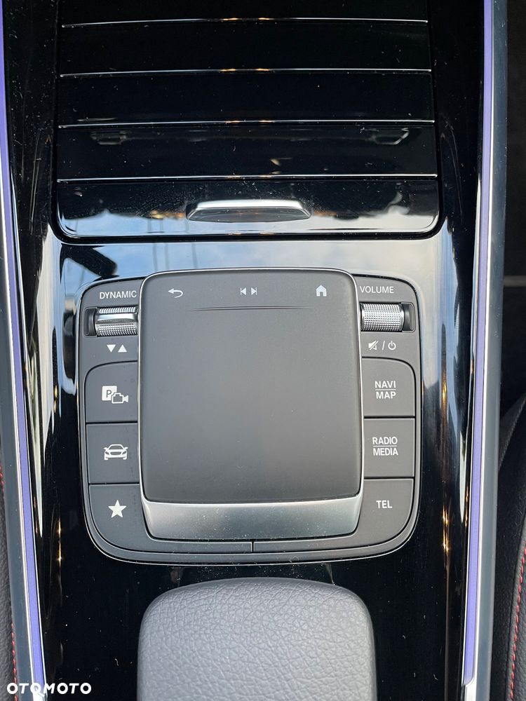 Mercedes-Benz EQA 350 66.5kWh 4-Matic AMG Line - 15