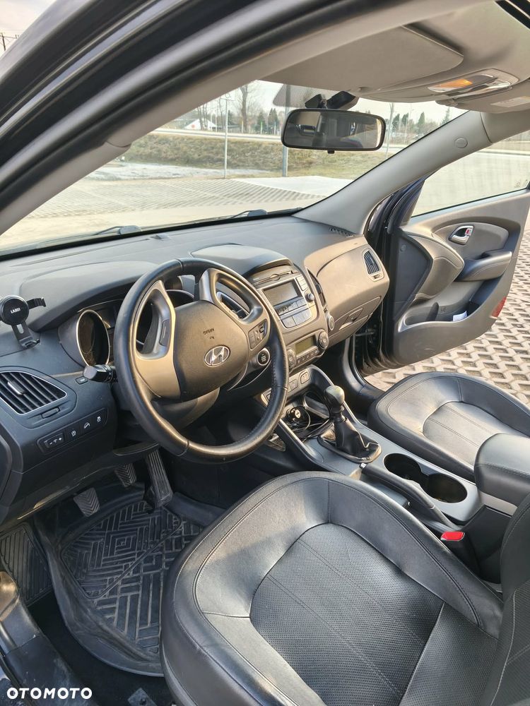 Hyundai ix35 - 11