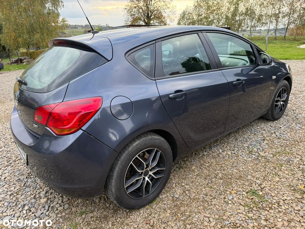 Opel Astra 1.7 CDTI Caravan DPF - 11