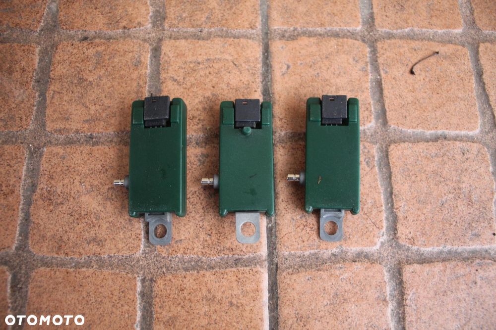 WZMACNIACZ ANTENY KPL AUDI A6 C5 4B9035255B - 3