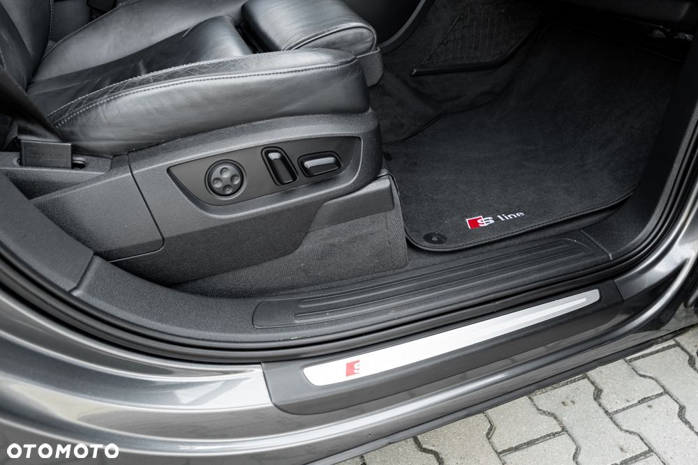 Audi Q7 3.0 TDI DPF quattro tiptronic - 26