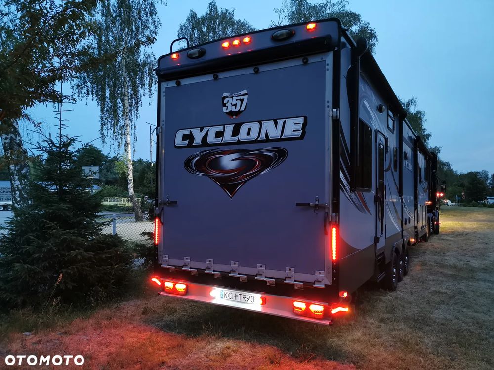 Abi CYCLONE - 4