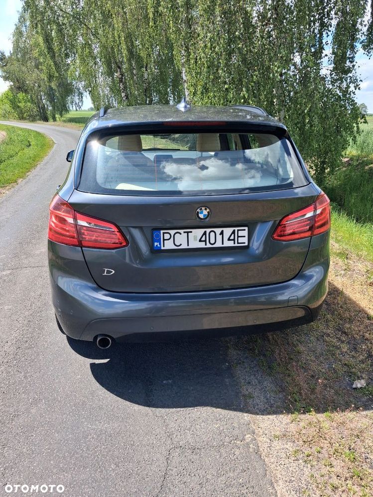 BMW Seria 2 216d - 4