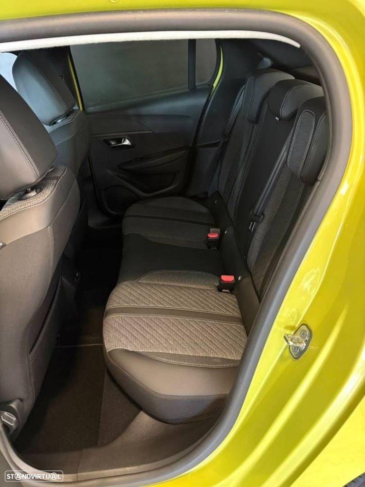 Peugeot e-208 50 kWh Allure - 8