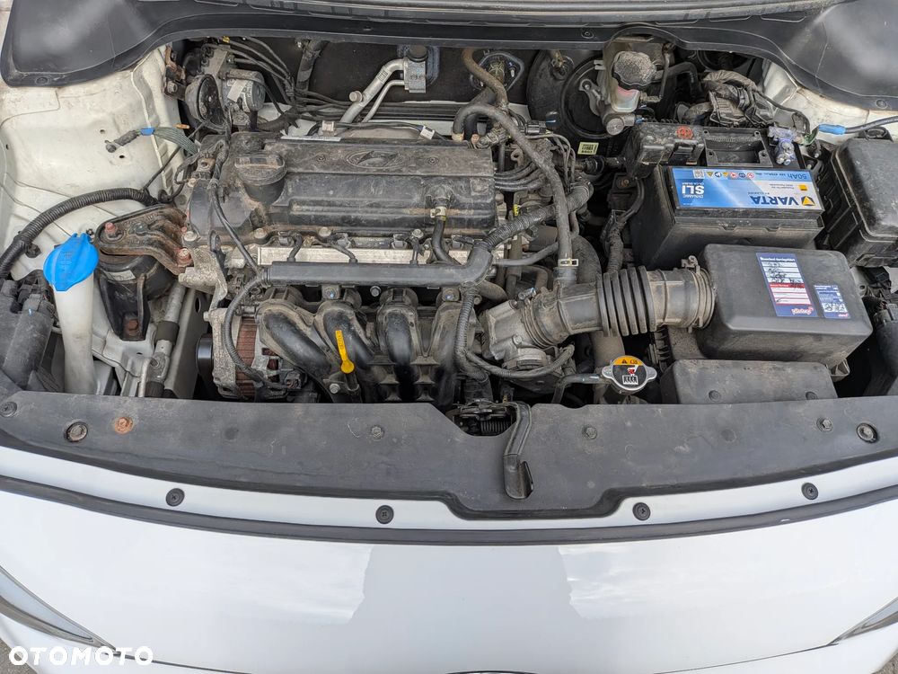 Hyundai i20 1.2 Intro Edition - 32