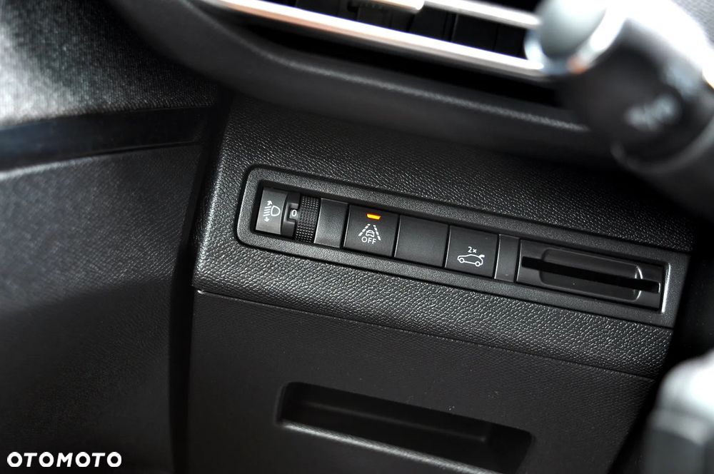 Peugeot 3008 BlueHDi 130 Stop & Start EAT8 Allure - 30