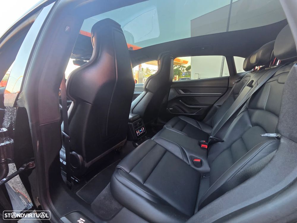 Porsche Taycan Cross Turismo Turbo S - 6