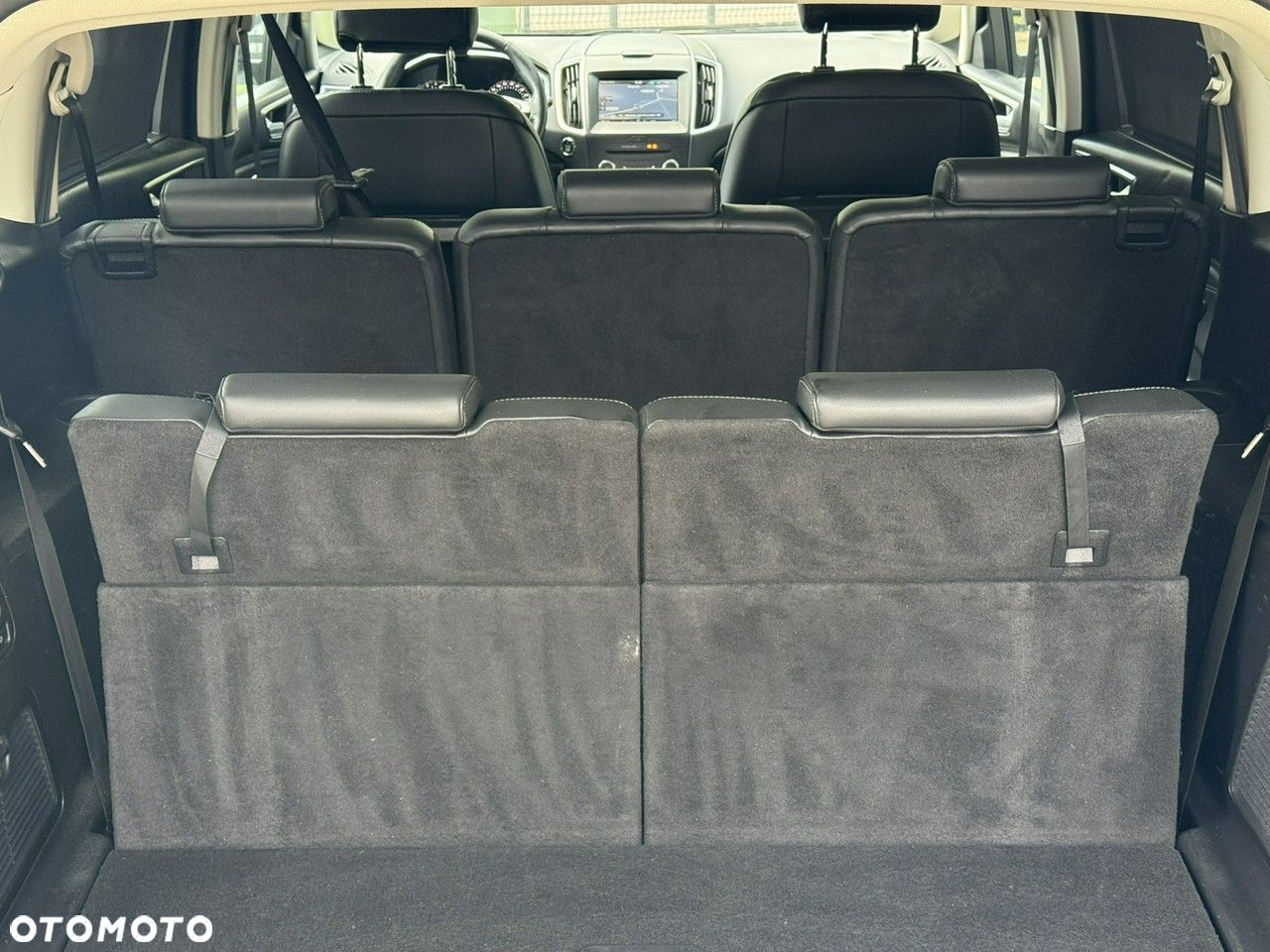 Ford S-Max - 7