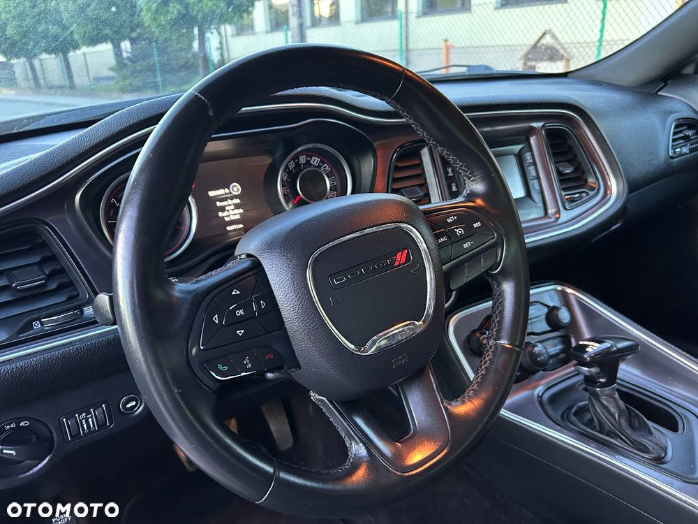 Dodge Challenger Automatik SXT Plus - 9