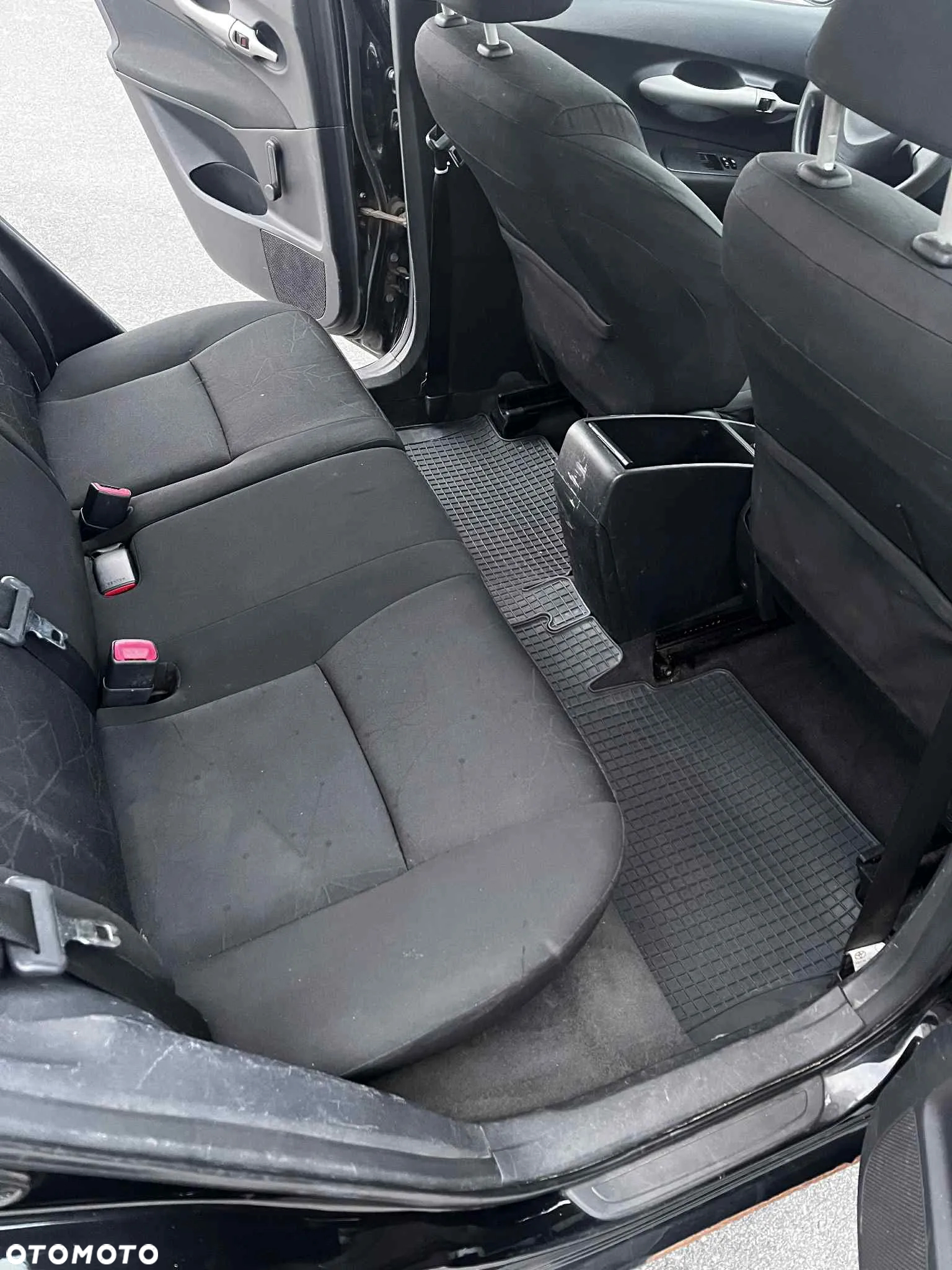 Toyota Auris - 16
