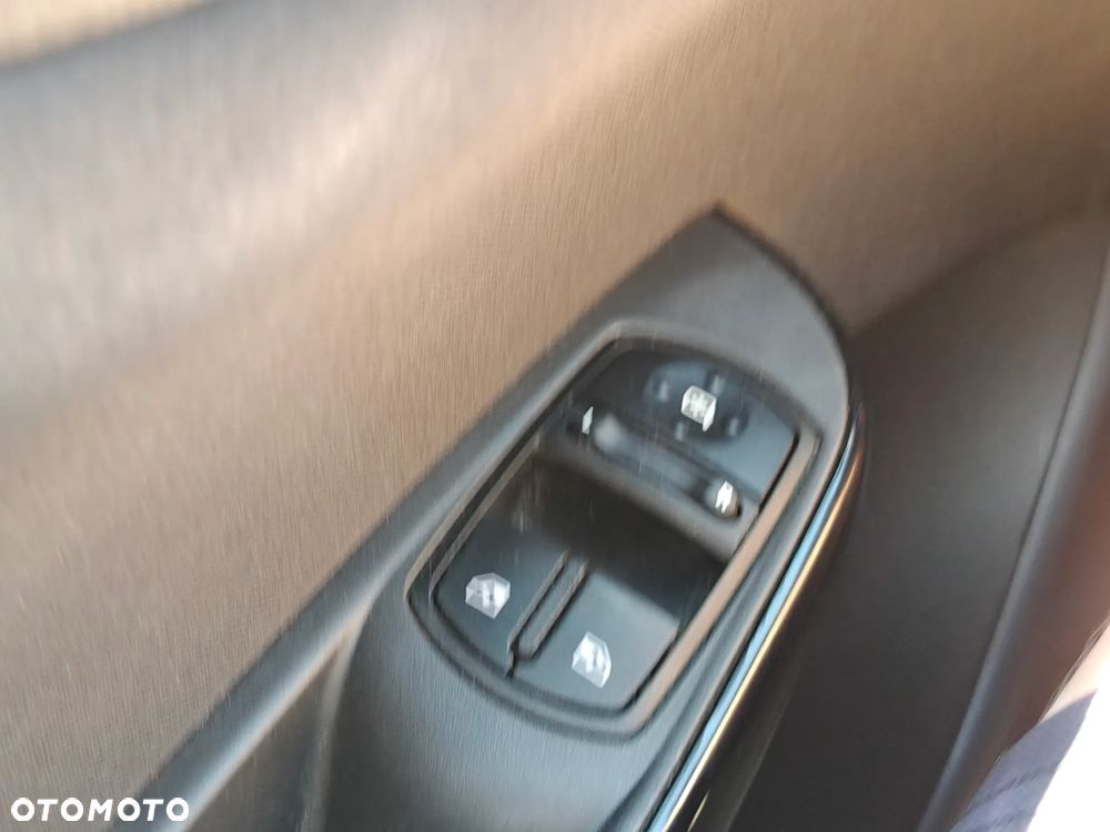 Opel Corsa 1.4 Cosmo - 21