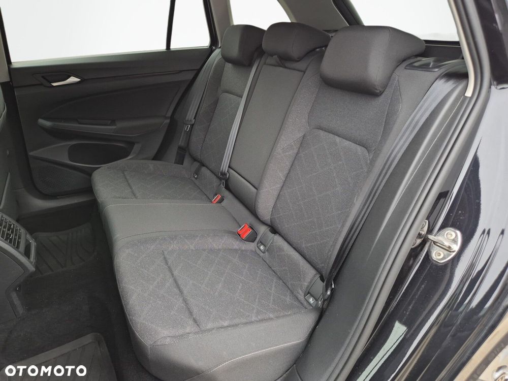 Volkswagen Golf - 23