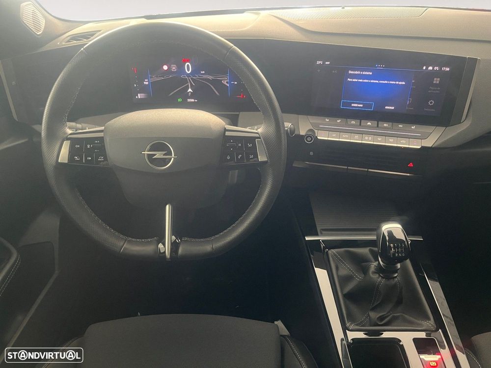 Opel Astra Sports Tourer 1.2 T GS — fotografia 10