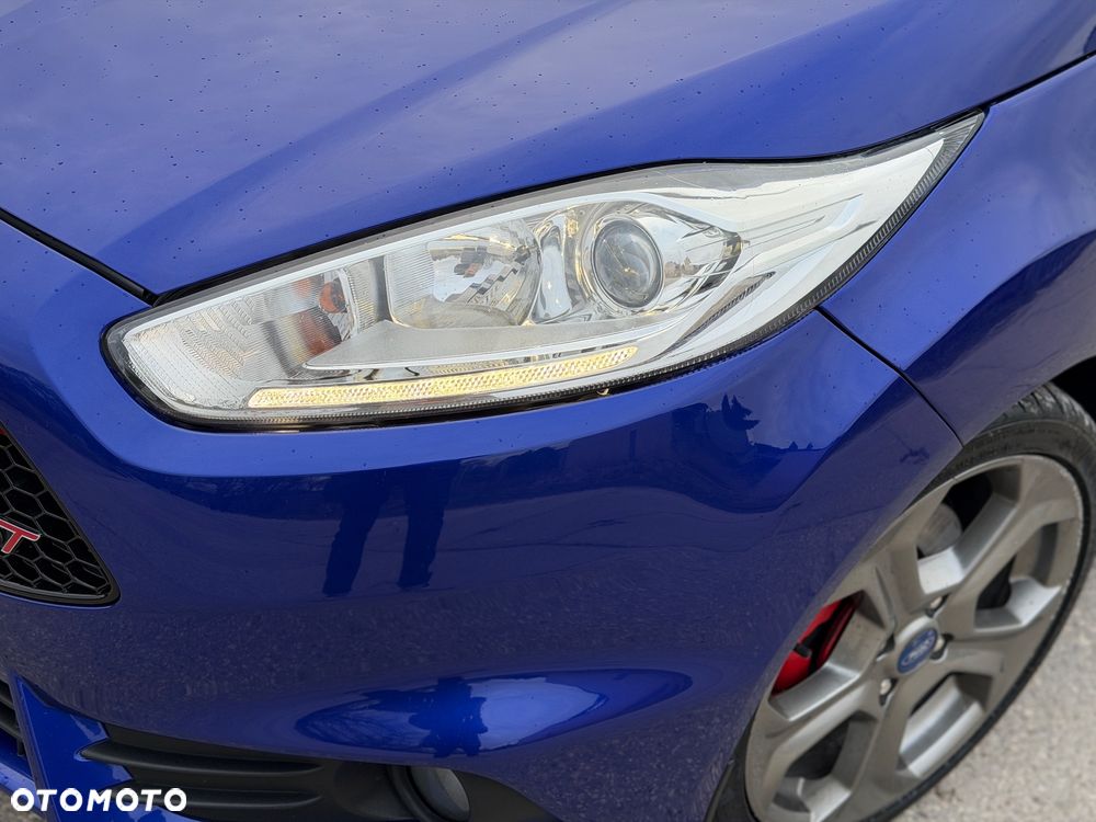 Ford Fiesta 1.6 EcoBoost ST - 10
