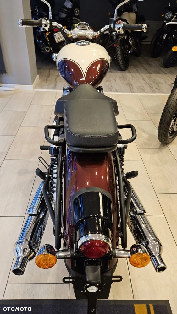 Royal Enfield Classic - 16