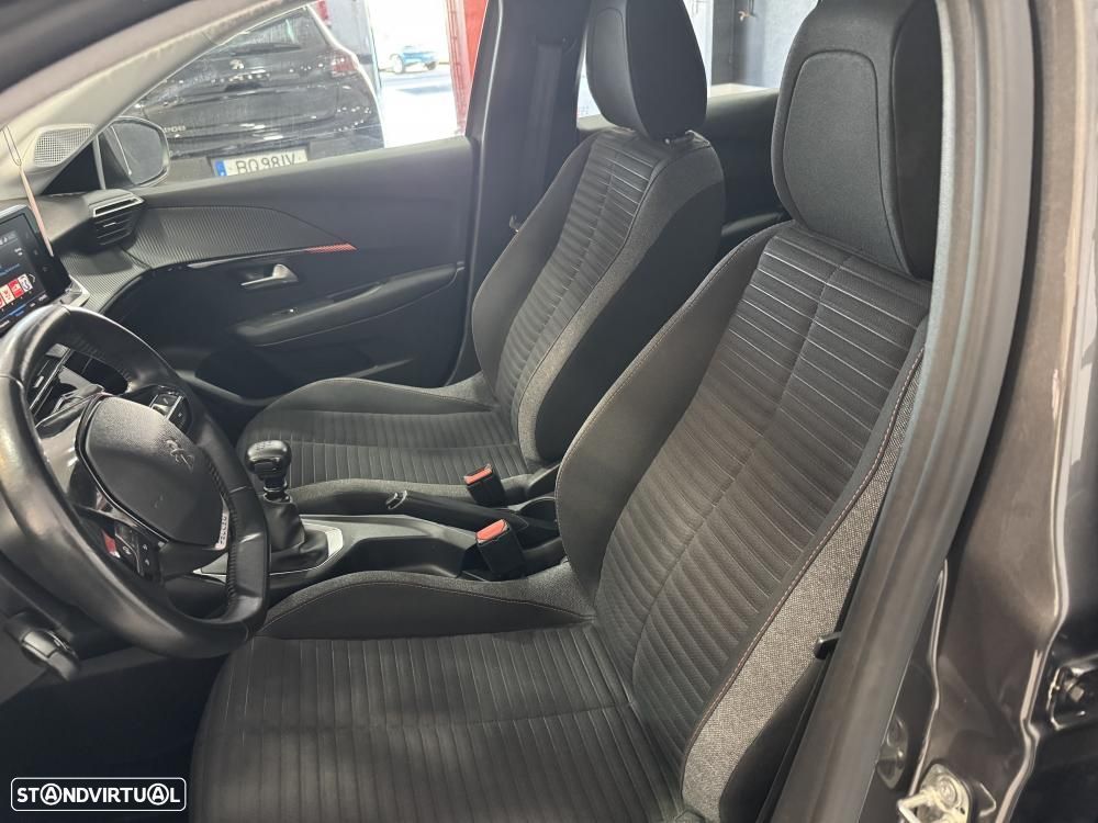 Peugeot 208 PureTech 100 Active Pack - 26