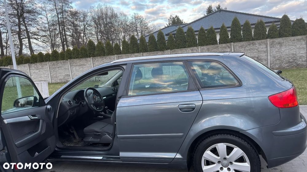 Audi A3 Sportback - 2