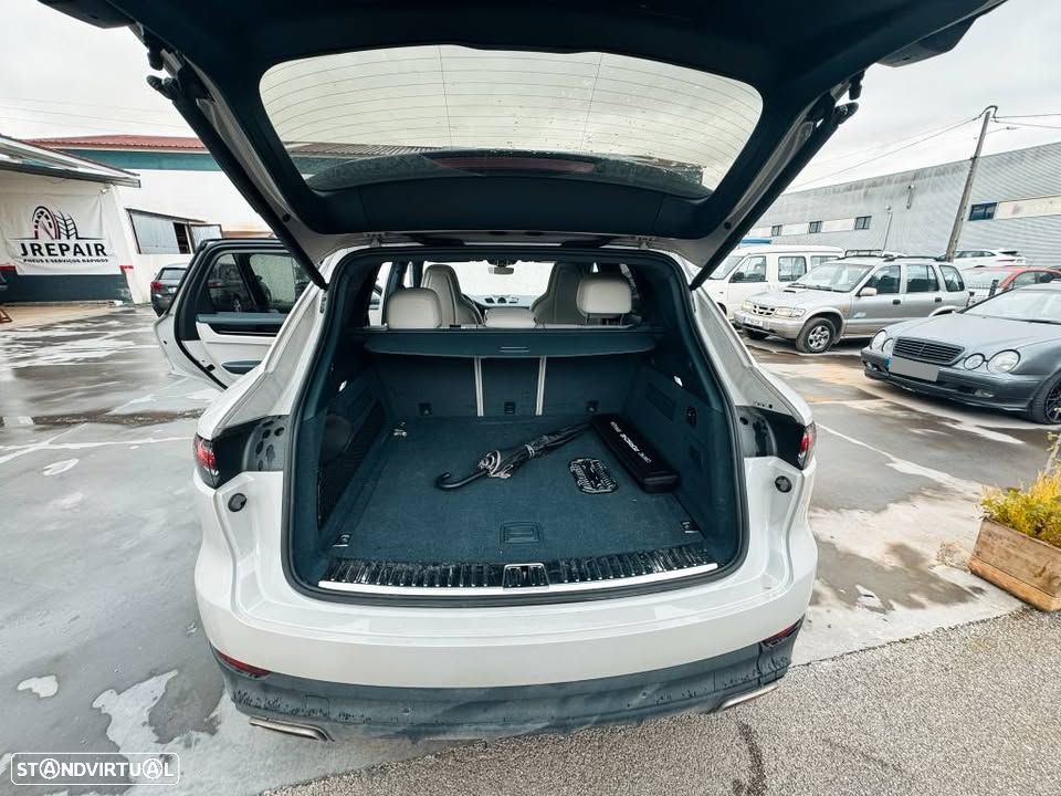 Porsche Cayenne E-Hybrid Platinum Edition - 4