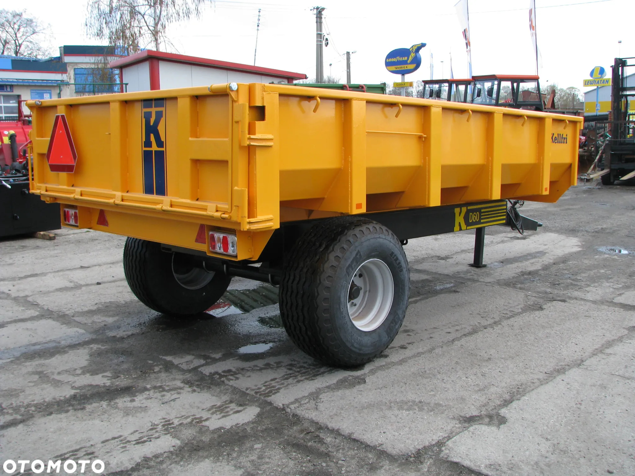 Inny Przyczepa budowlana KELLFRI - 6-9-Ton skorupowa - wywrot do tyłu - 16