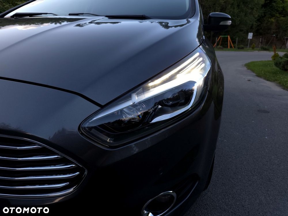 Ford S-Max 2.0 TDCi Titanium - 25