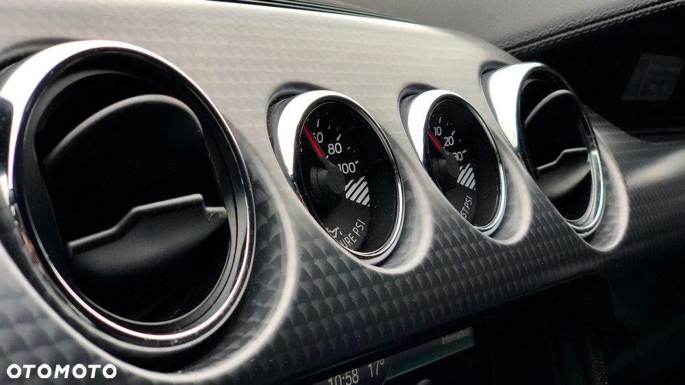 Ford Mustang 2.3 EcoBoost - 16