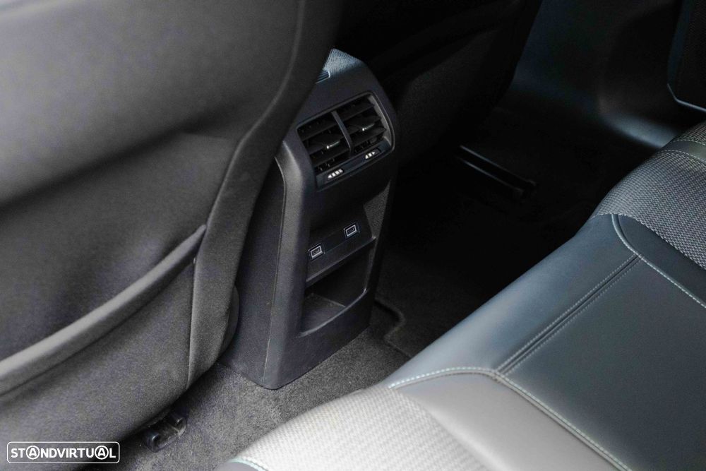 Peugeot 308 SW 1.6 Hybrid Allure Pack e-EAT8 - 22