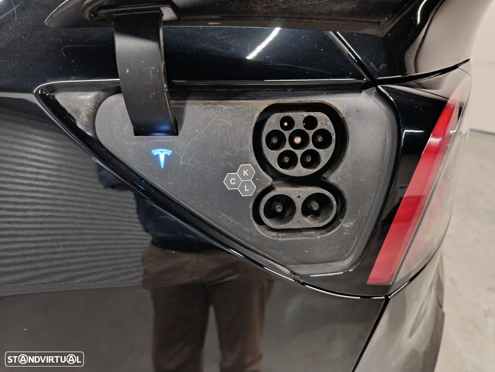 Tesla Model Y RWD - 23