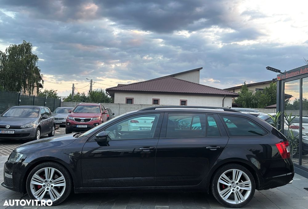 Skoda Octavia Combi Diesel 2.0 TDI DSG RS - 5