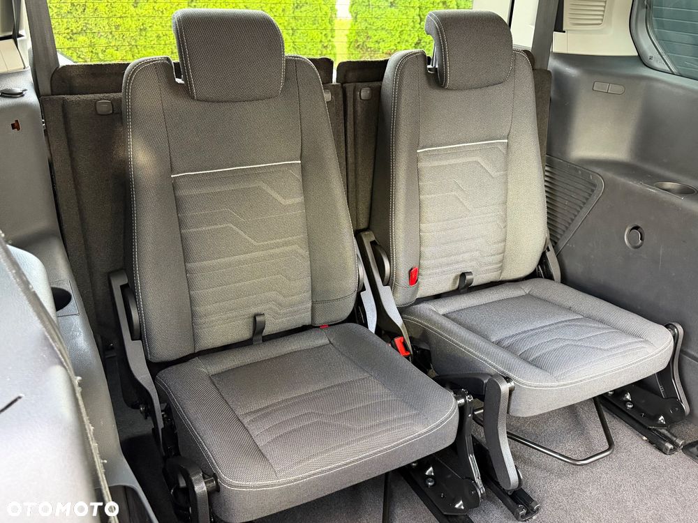 Ford Tourneo Connect Grand - 8