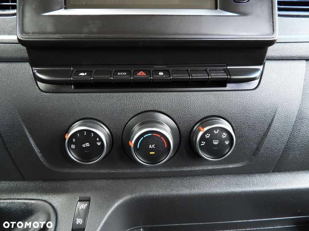 Renault MASTER FURGON BRYGADÓWKA 7 MIEJSC TEMPOMAT NAWIGACJA LEDY KLIMATYZACJA  135KM - 34