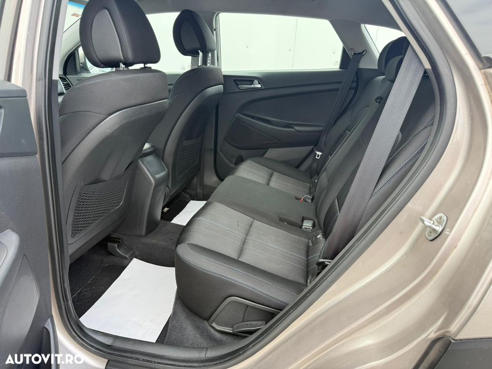 Hyundai Tucson blue 1.7 CRDi 2WD Style - 8