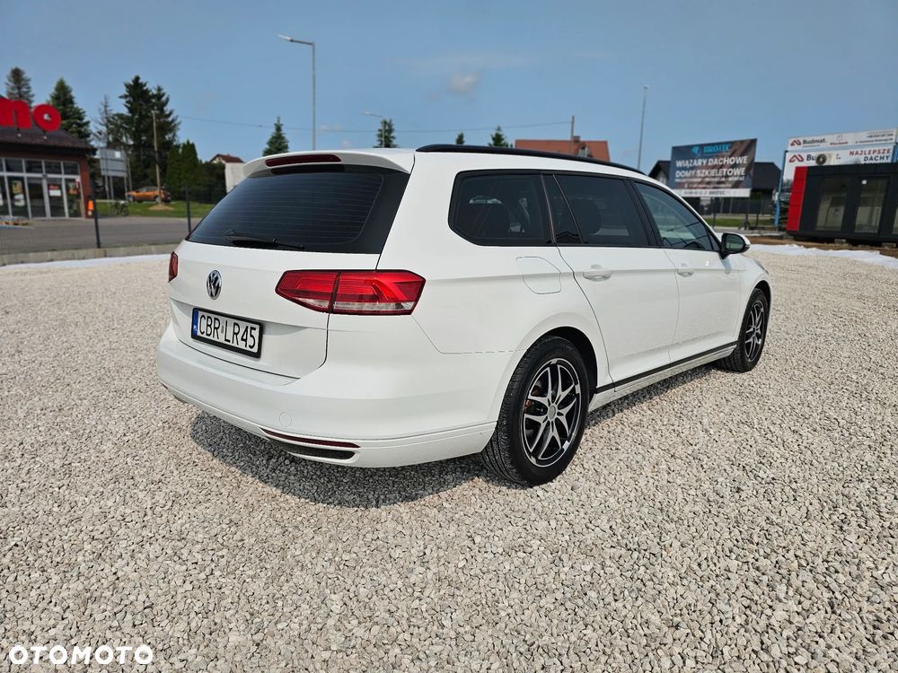 Volkswagen Passat Variant 1.6 TDI (BlueMotion Technology) Comfortline - 14