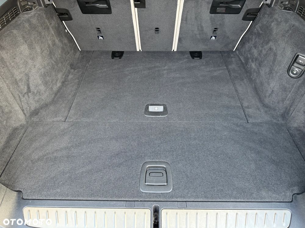 BMW Seria 5 520d Sport Line - 29