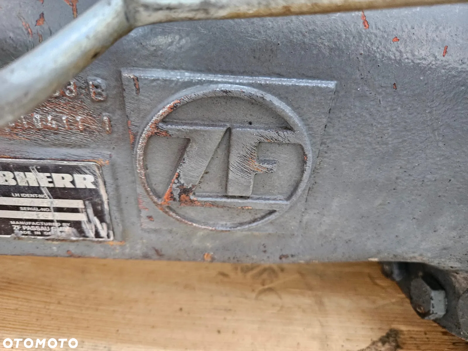 Most napędowy ZF 4472448083 B Liebherr A 900 C - 7