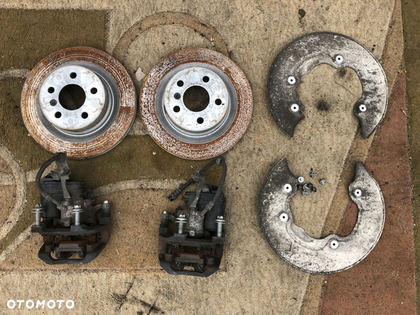 TYLNE TARCZE KLOCKI ZACISKI HAMULCOWE BMW G20 G21 6877213 300X20mm